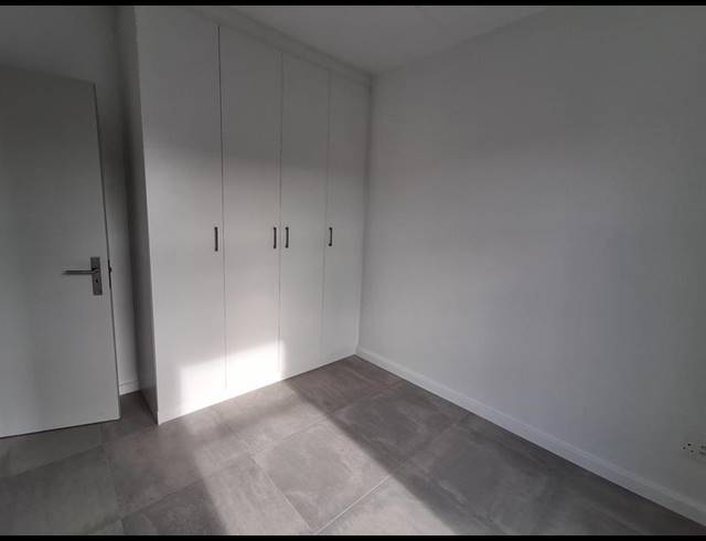 2 BEDROOM PROPERTY TO RENT IN PARKLANDS EAST